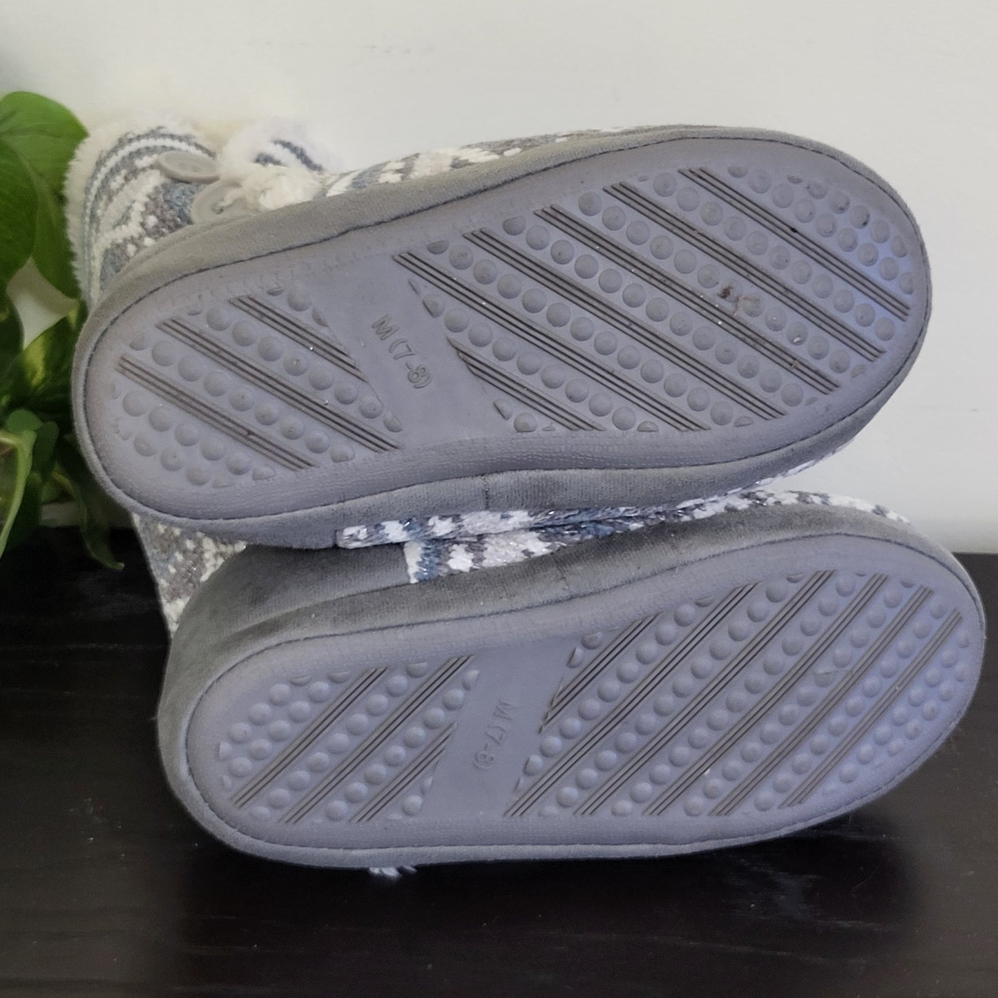Unbranded slipper boots | Size 7/8