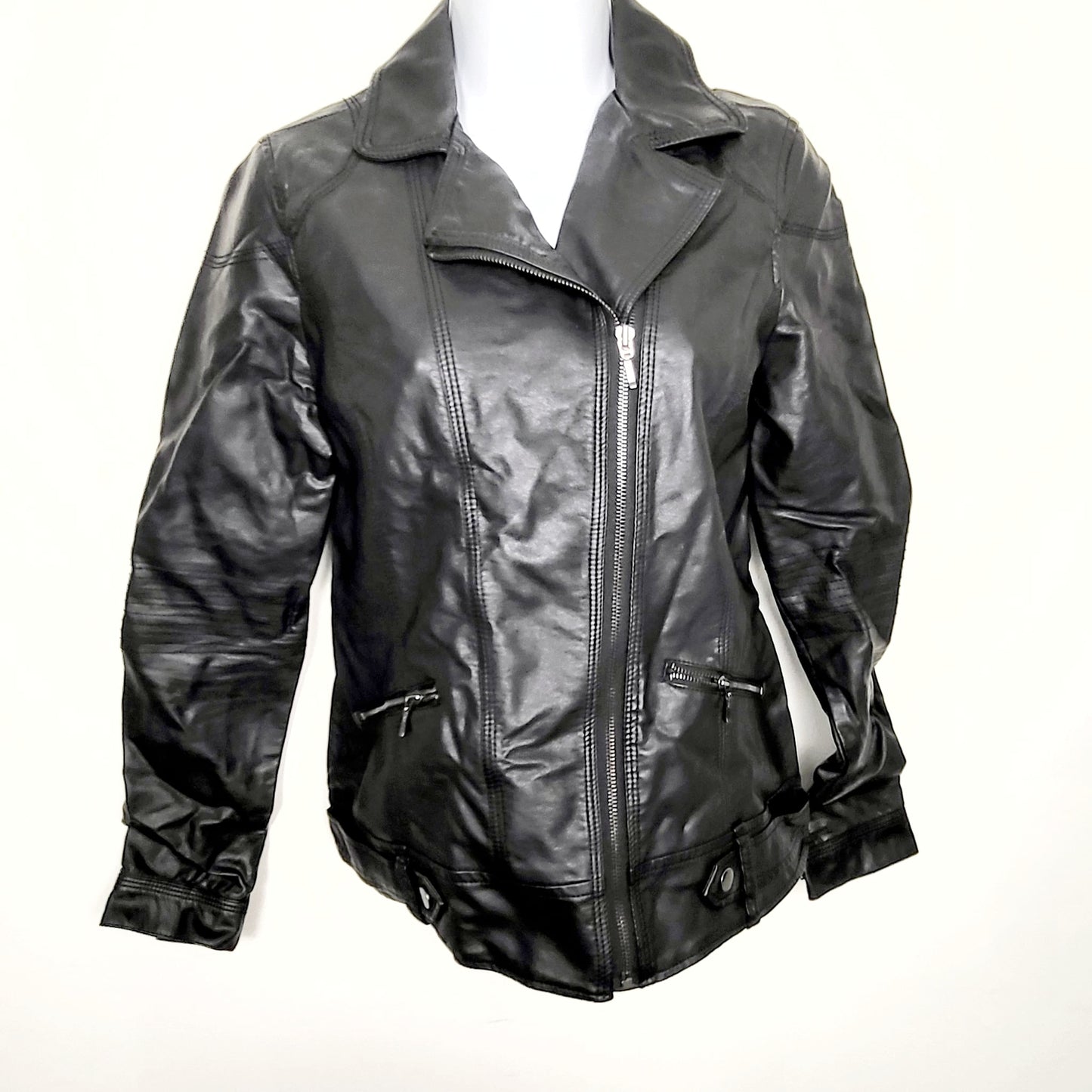 AMHU11 - Reitmans black faux leather jacket. Size XS