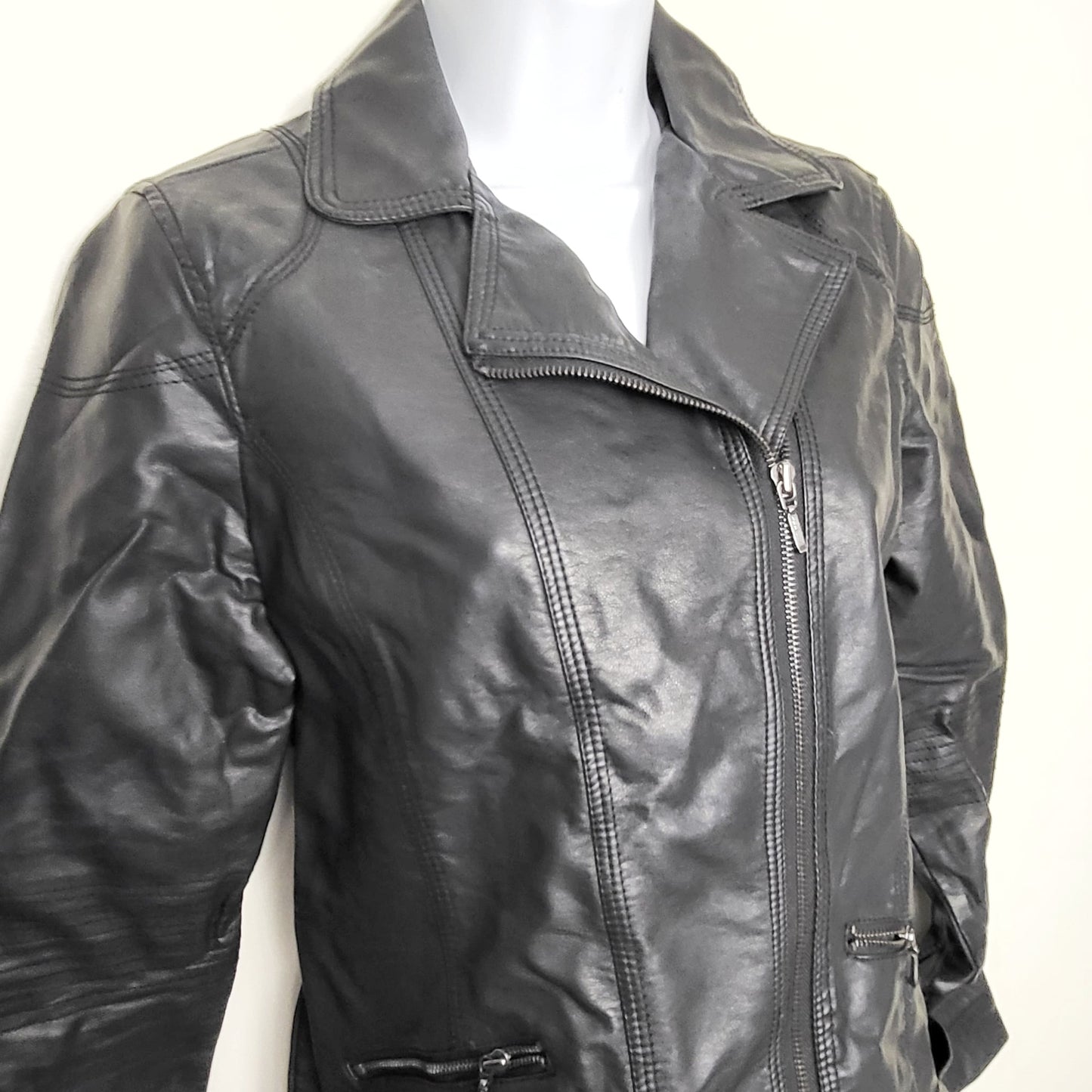 AMHU11 - Reitmans black faux leather jacket. Size XS