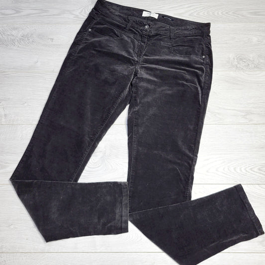 MSNDS1 - Sandwich slim fit dark grey brushed velvet pants, size 40 (US size med/ large) - retail for $140 new