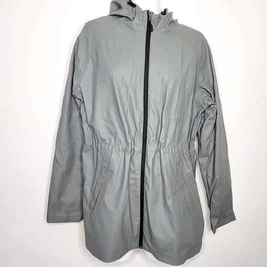JBAB2 - 32 Degrees sage green hooded rain jacket, size medium, good condition - more green than it appears in photos