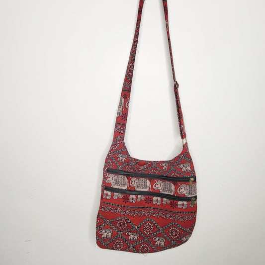 MAYE2 - Red elephant patterned cloth crossbody purse, good condition