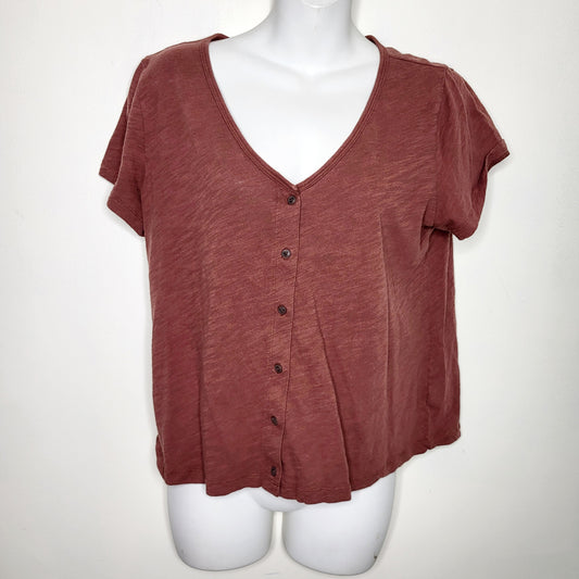 KLJ1 - Old Navy loose fit button down t-shirt, size medium, good condition