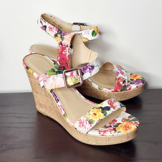 KLJ1 - CL by Chinese Laundry floral wedge sandals, size 8, good condition