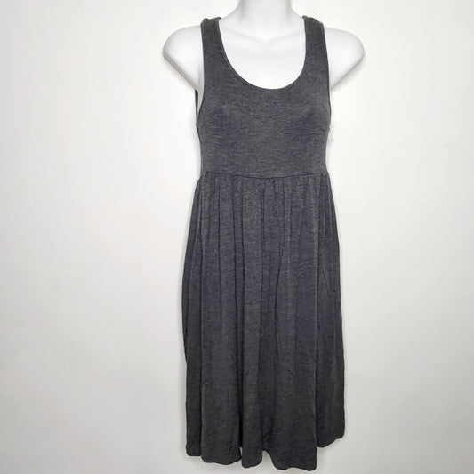NTLL1 - Zenana Premium grey sleeveless dress, size small, good condition
