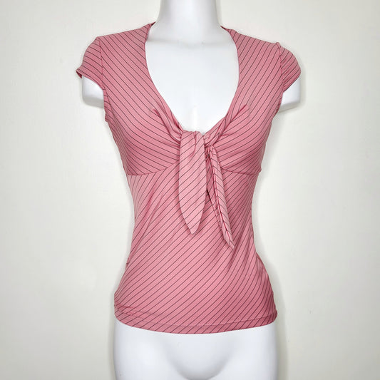 NTLL1 - Le Chateau pink striped stretchy top with tie front, size XS, good condition