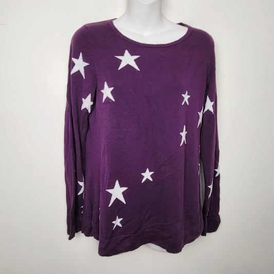 MHCK2  - Ricki's purple lightweight sweater with stars. Size medium 🍁