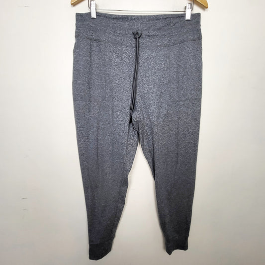 JFLM1 - Lole grey tapered leg joggrs with drawstring waist. Size large