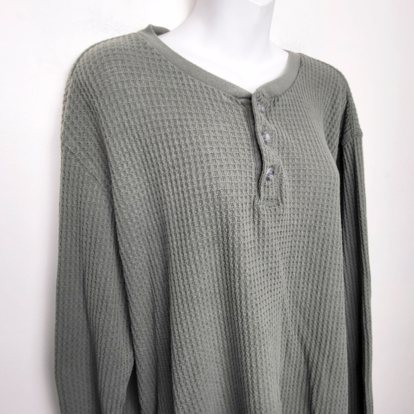 KLJ1 - Old Navy green waffle knit top. Size XXL