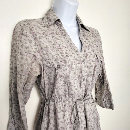 CSAL1 - Smart Set grey floral print button down dress. Size small