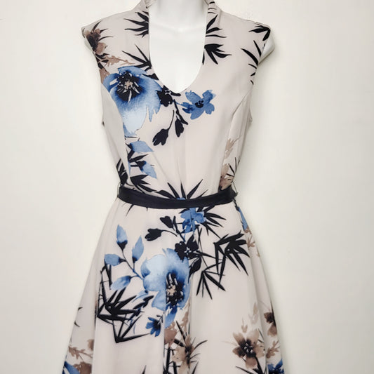 MFTZ2 - Le Chateau floral print sleeveless fit and flare midi dress with belt tie. Size Medium