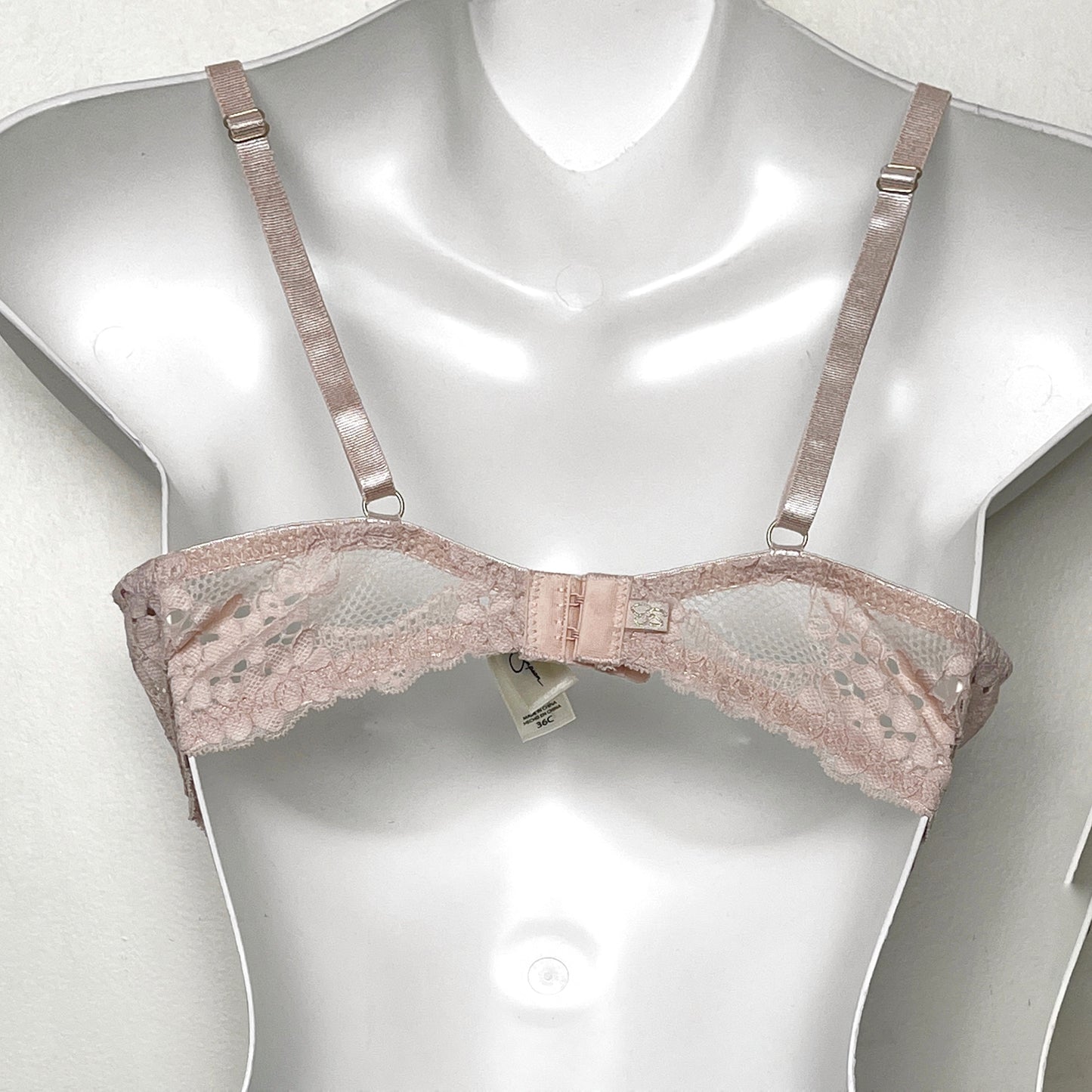 MFTZ - Jessica Simpson pink lightly padded underwire bra. Size 36C