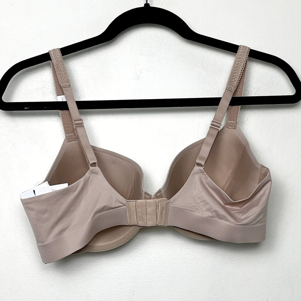 MFTZ - La Senza nude "Perfectly Me" lightly padded bra. Size 34DD