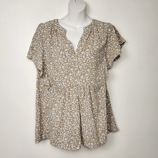 MFTZ1 - NEW - Bloom Chic beige floral print top. Size 10 (sizes more like a large)