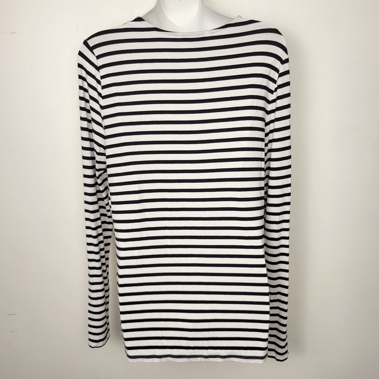 MBRS - Sung by Alfred Sung black and white striped v-neck top. Size medium