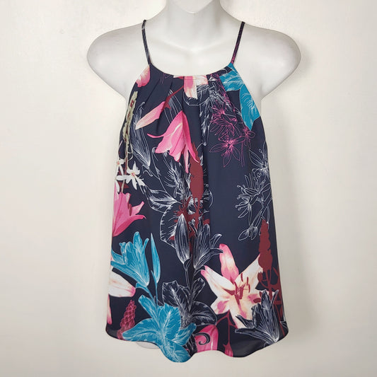 JUDR1 - RW and Co. navy floral print sleeveless top. Size small
