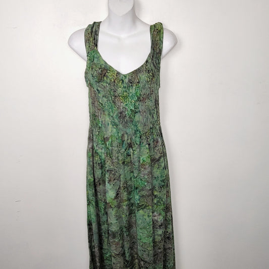 JUDR1 - Papa green fauna patterned smocked sleeveless rayon dress. Size small