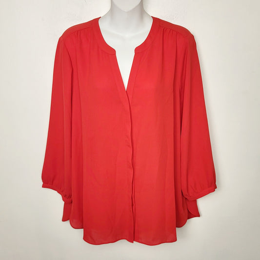 MFTZ2 - NEW - NYDJ strawberry coloured pintuck blouse. Size large
