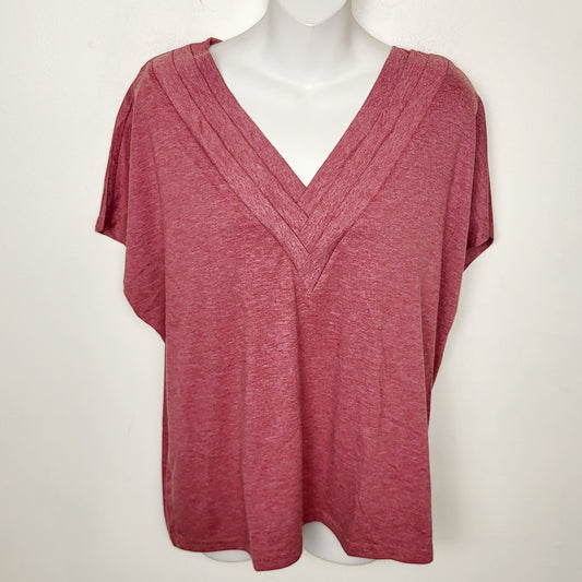 MFTZ2 - Pinky-red v-neck t-shirt. Size large