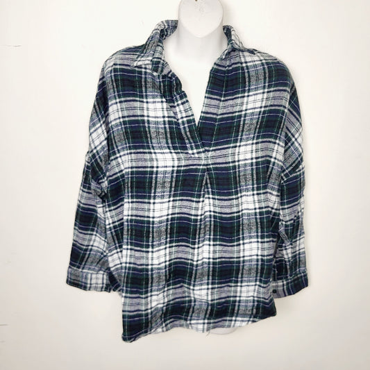 MFTZ2 - French Connection green plaid loose fit pullover flannel shirt. Size small