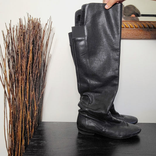 AMRO1 - Black leather knee high boots. Size 8.5M