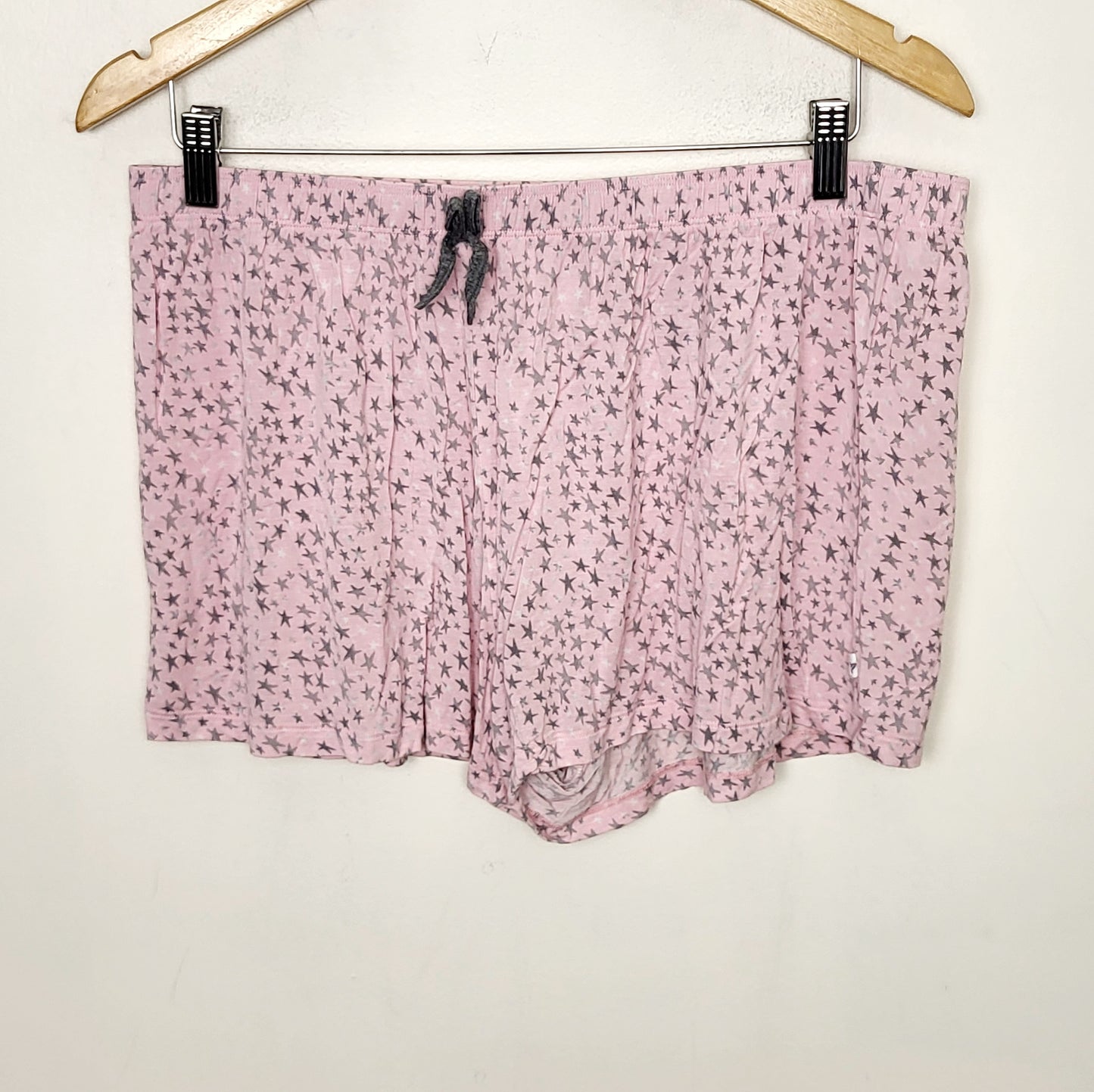 BBIN2 - J and B pink modal sleep shorts with stars. Size large