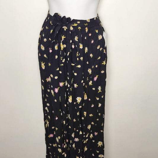 BBIN2 - NEW - Patrons of Peae black floral print wrap skirt. Size medium