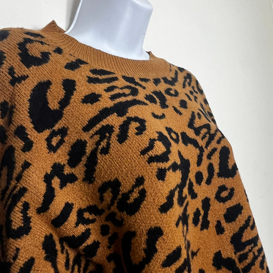 KMRY1 - Sweet Lovely by Jen tan leopard print sweater. Size Small / Medium