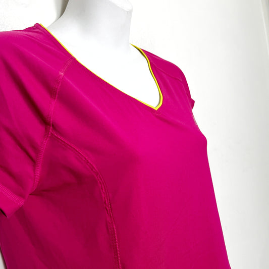 KMRY1 - Adidas dark pink active t-shirt. Size small