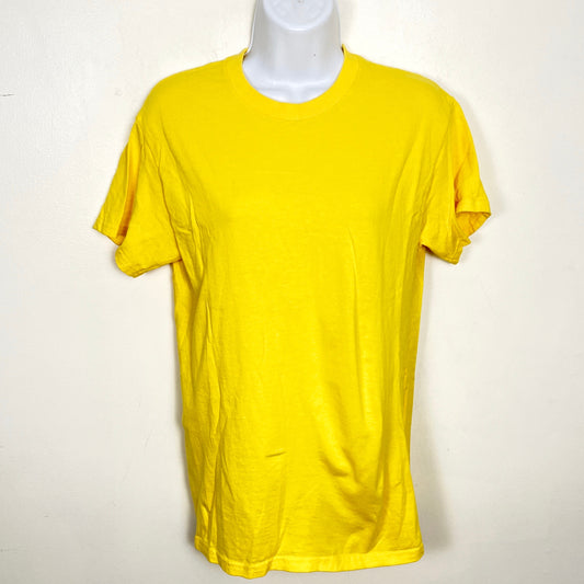 MBRS2 - Gildan solid yellow t-shirt. Unisex size small