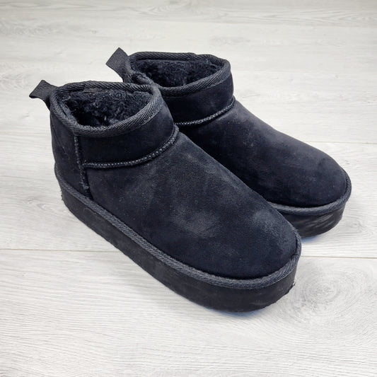 ESZ2 - Billini black shearling platform ankle boots. Size like an 8/8.5