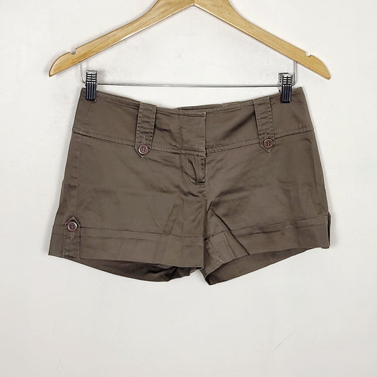 JECH1 - Dynamite khaki shorts. Size 5
