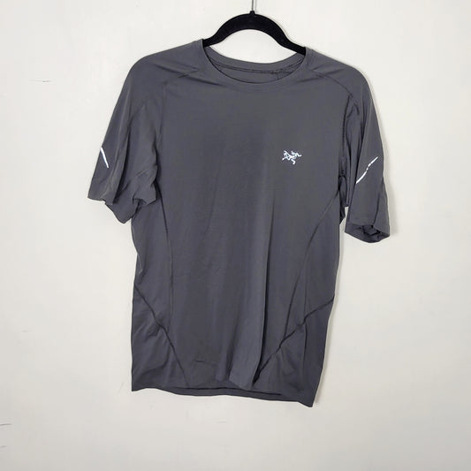CFTZ - Arc'teryx grey active t-shirt. Size medium