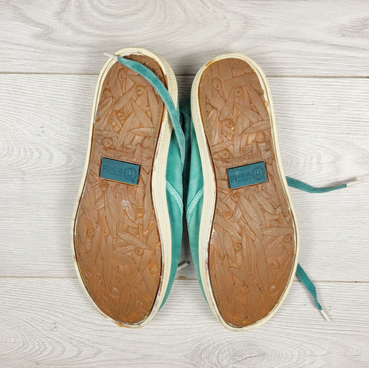 CKLB - Natural World teal eco-friendly organic cotton sneakers. Size 38 (ladies 7.5 - 8)