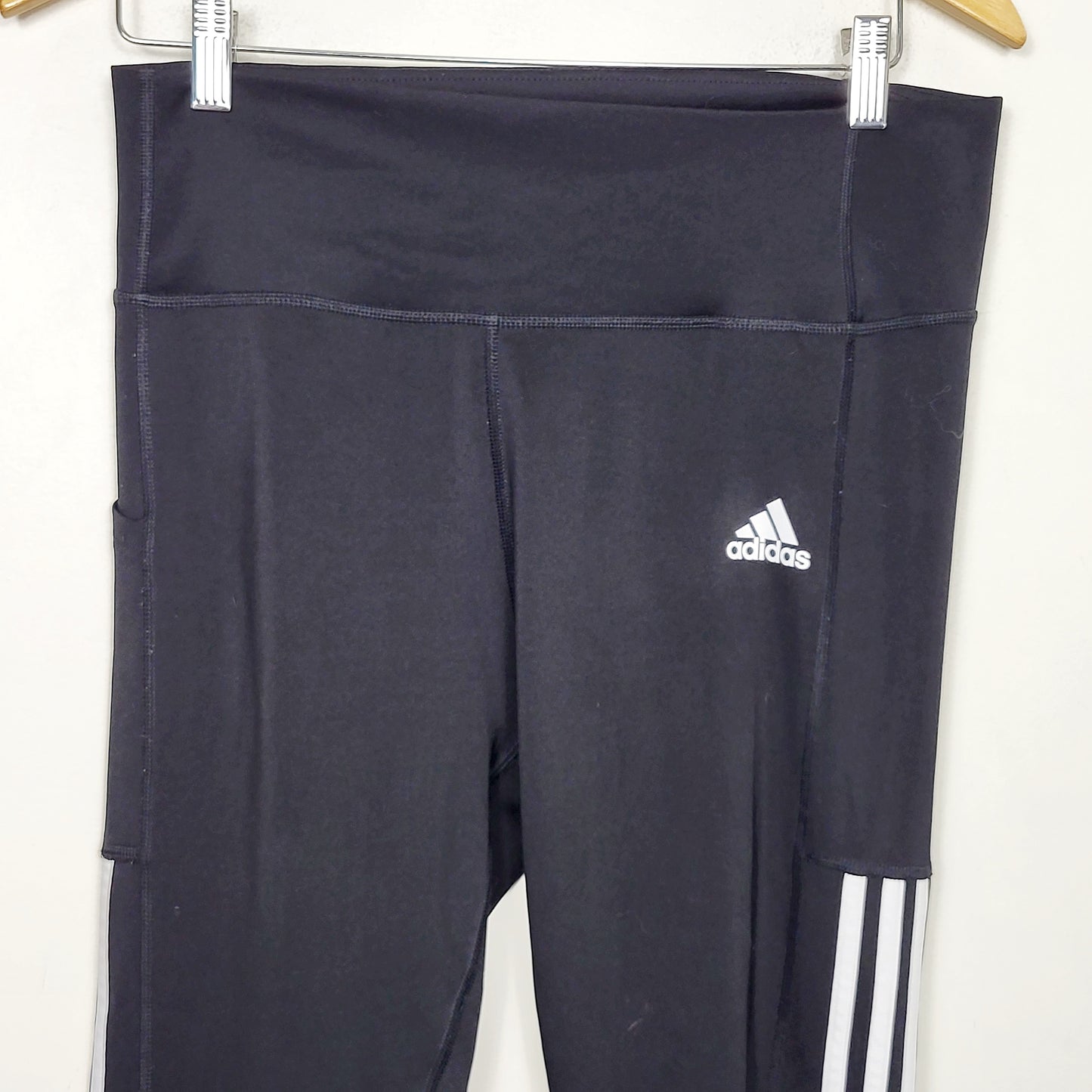 MVLK - Adidas black PrimeGreen Aeroready side striped leggings with pockets. Size large