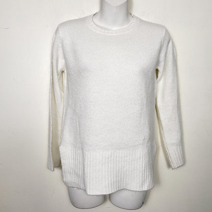 DZAV1 - Core Life cream coloured sweater. Size medium