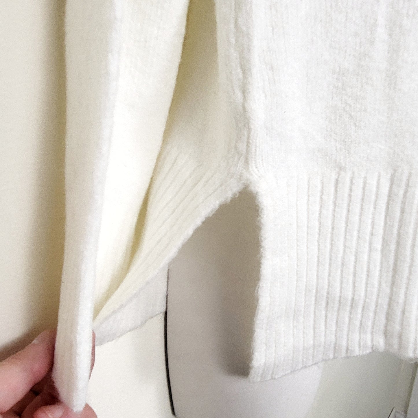 DZAV1 - Core Life cream coloured sweater. Size medium