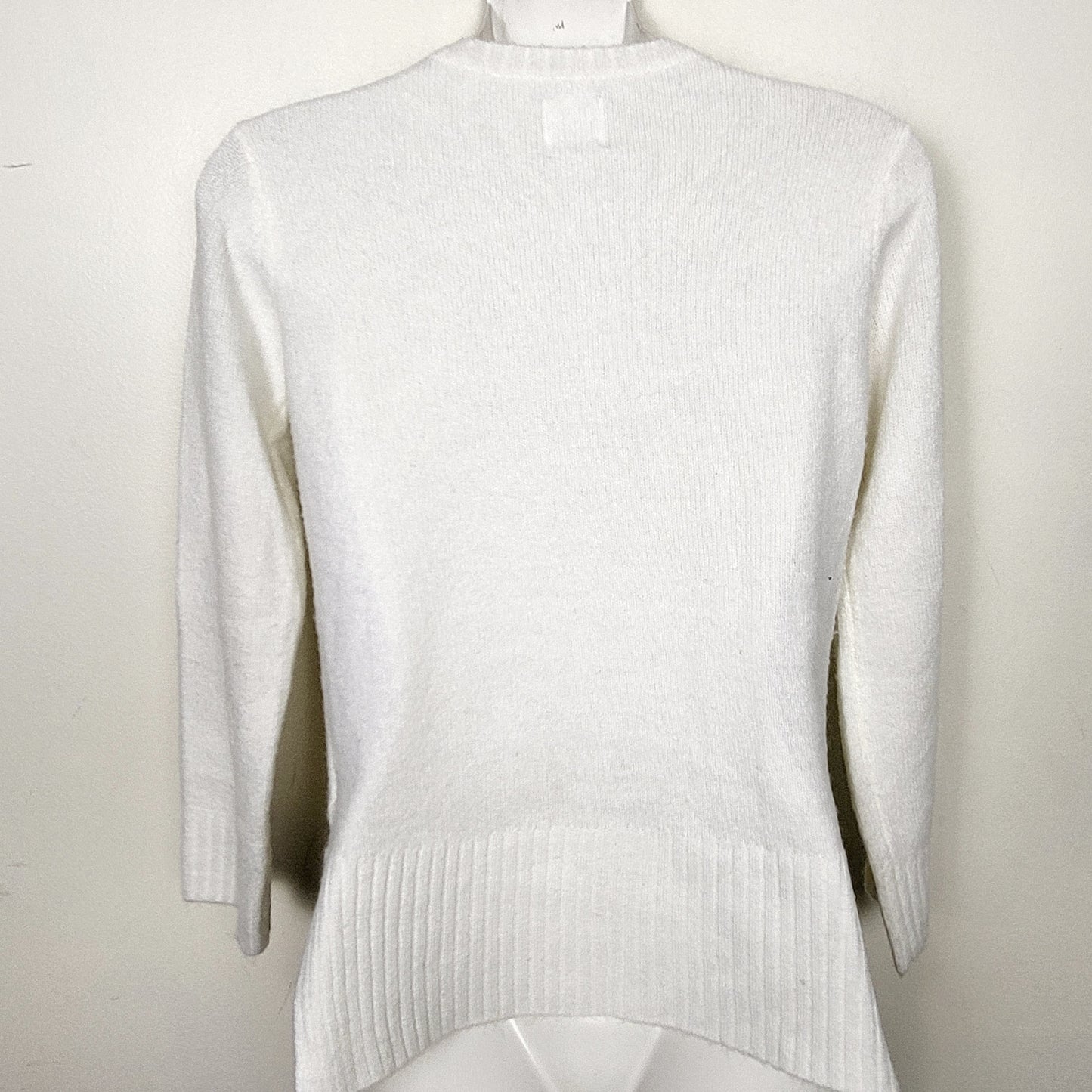 DZAV1 - Core Life cream coloured sweater. Size medium