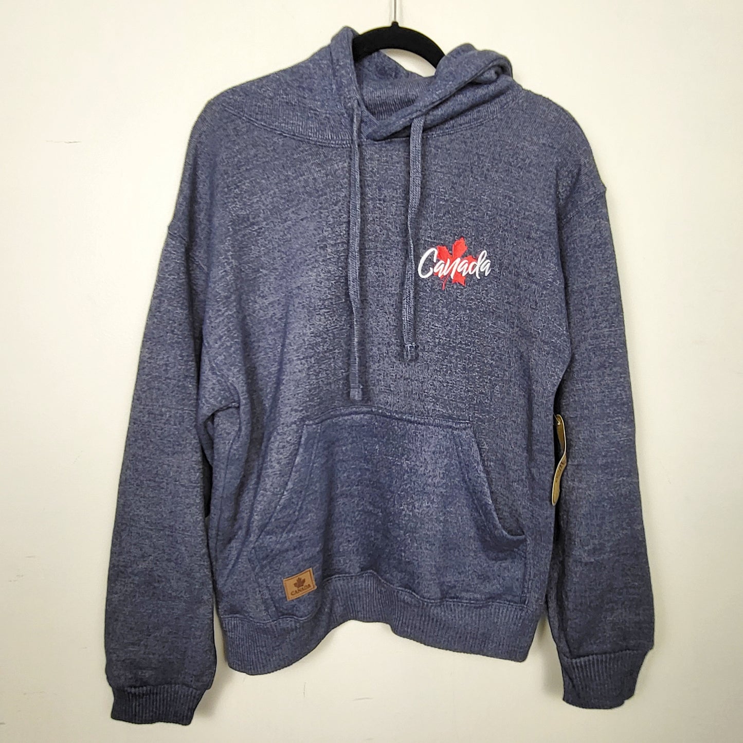 DZAV1 - River wear blue fleecy lined pullover Canada hoodie. Unisex size medium 🍁