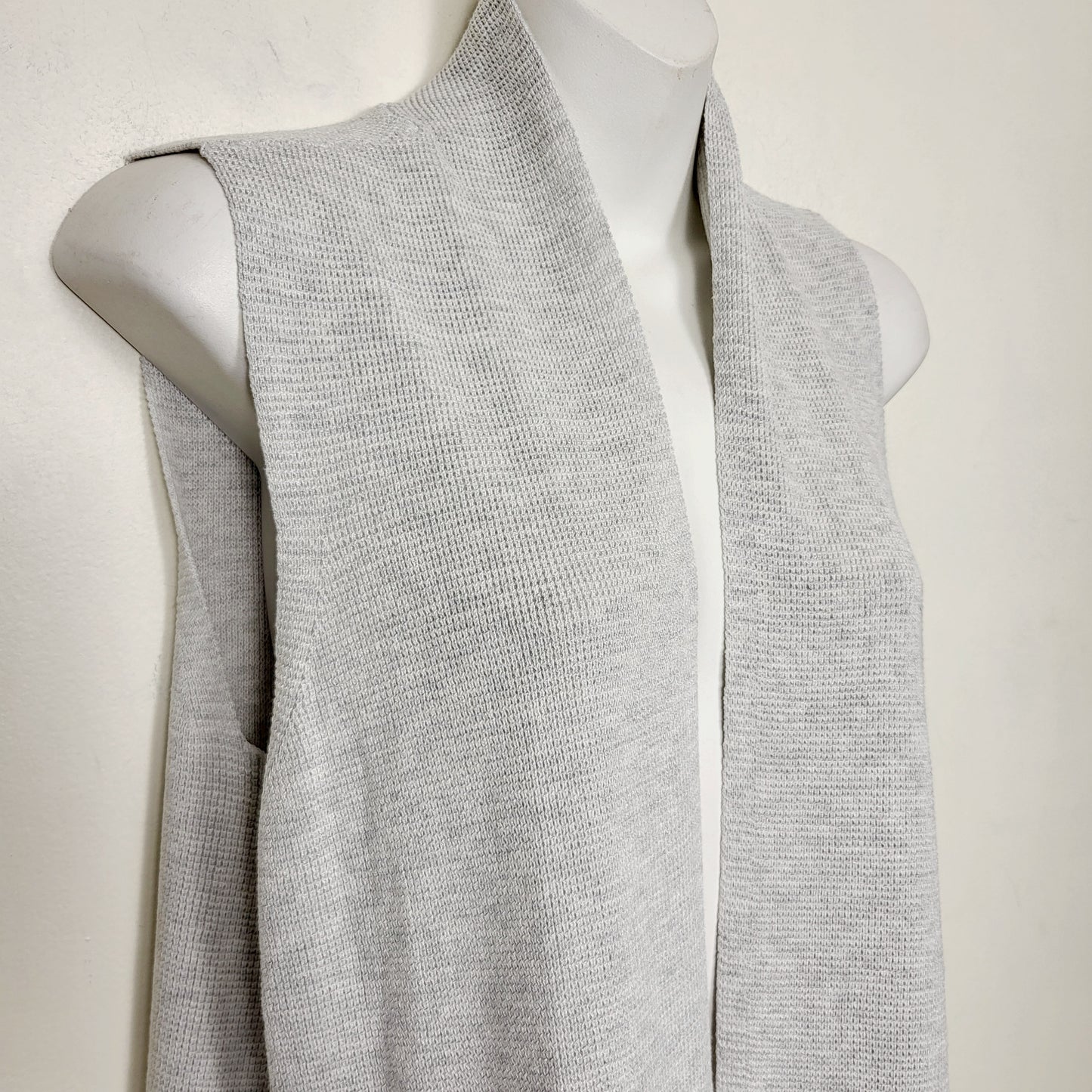 AMLE1 - Crys grey waffle knit long vest. Size medium