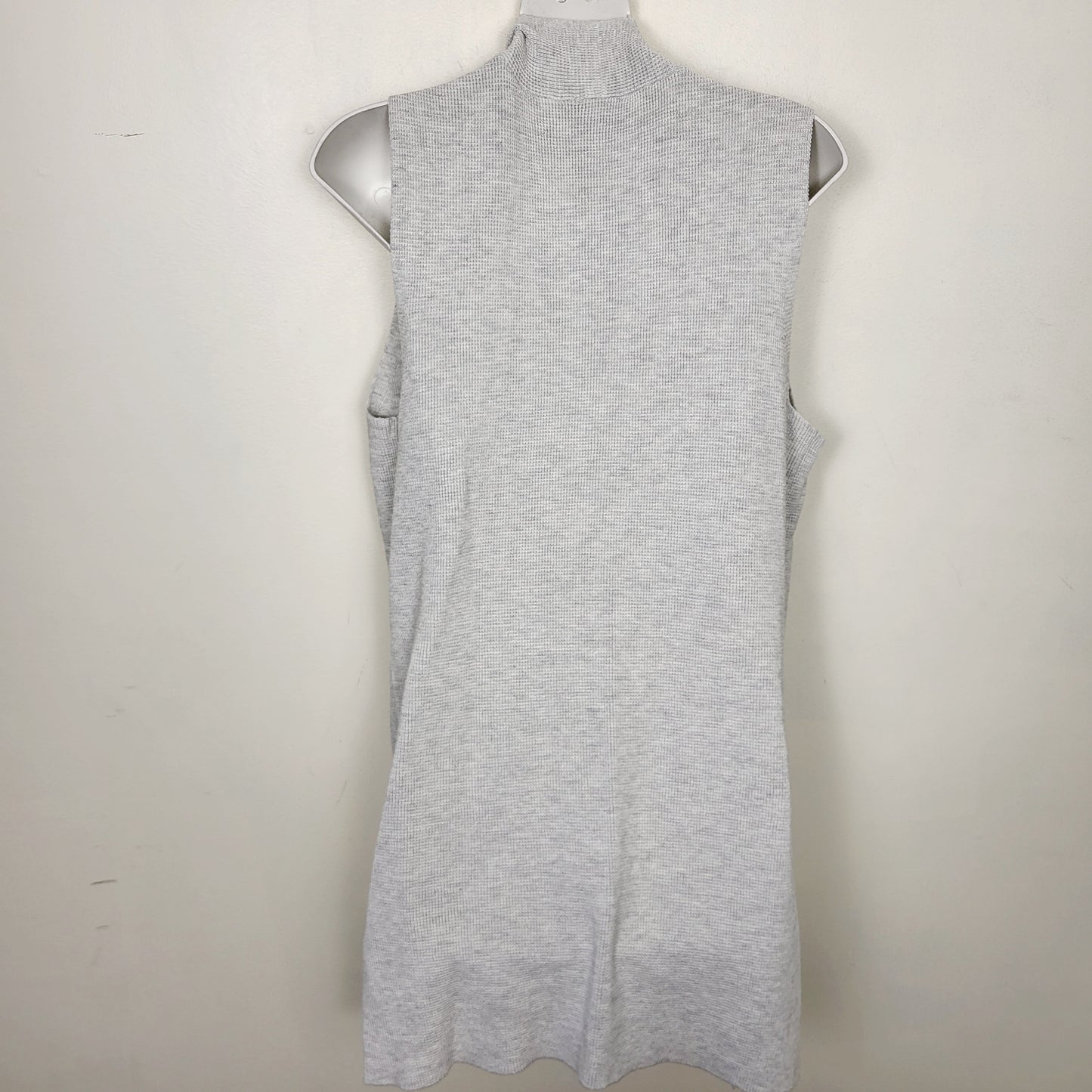 AMLE1 - Crys grey waffle knit long vest. Size medium