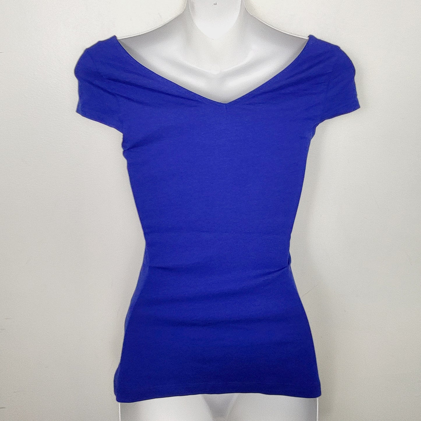 AMLE - Guess royal blue cut-out top. Size XS