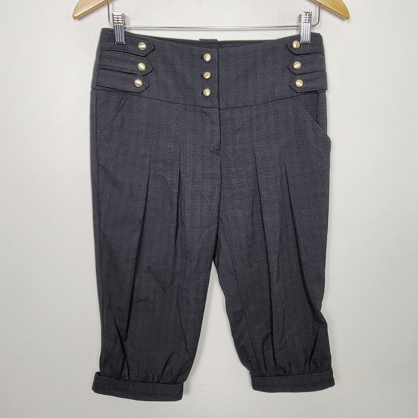 AMLE1 - Vintage Anastasia Lomonova pleated plaid knickers style pants. Size small