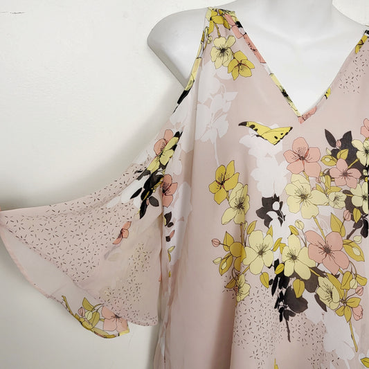 AMLE1 - Guess pink floral print flowy chiffon cold shoulder top. Size small