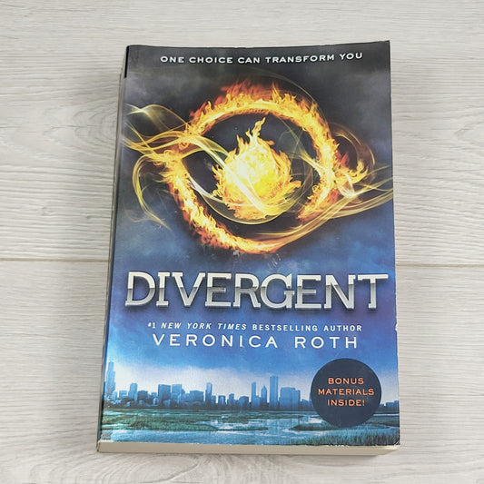 BBIN1 - Divergent. Soft cover novel. LOCAL pick up or delivery only