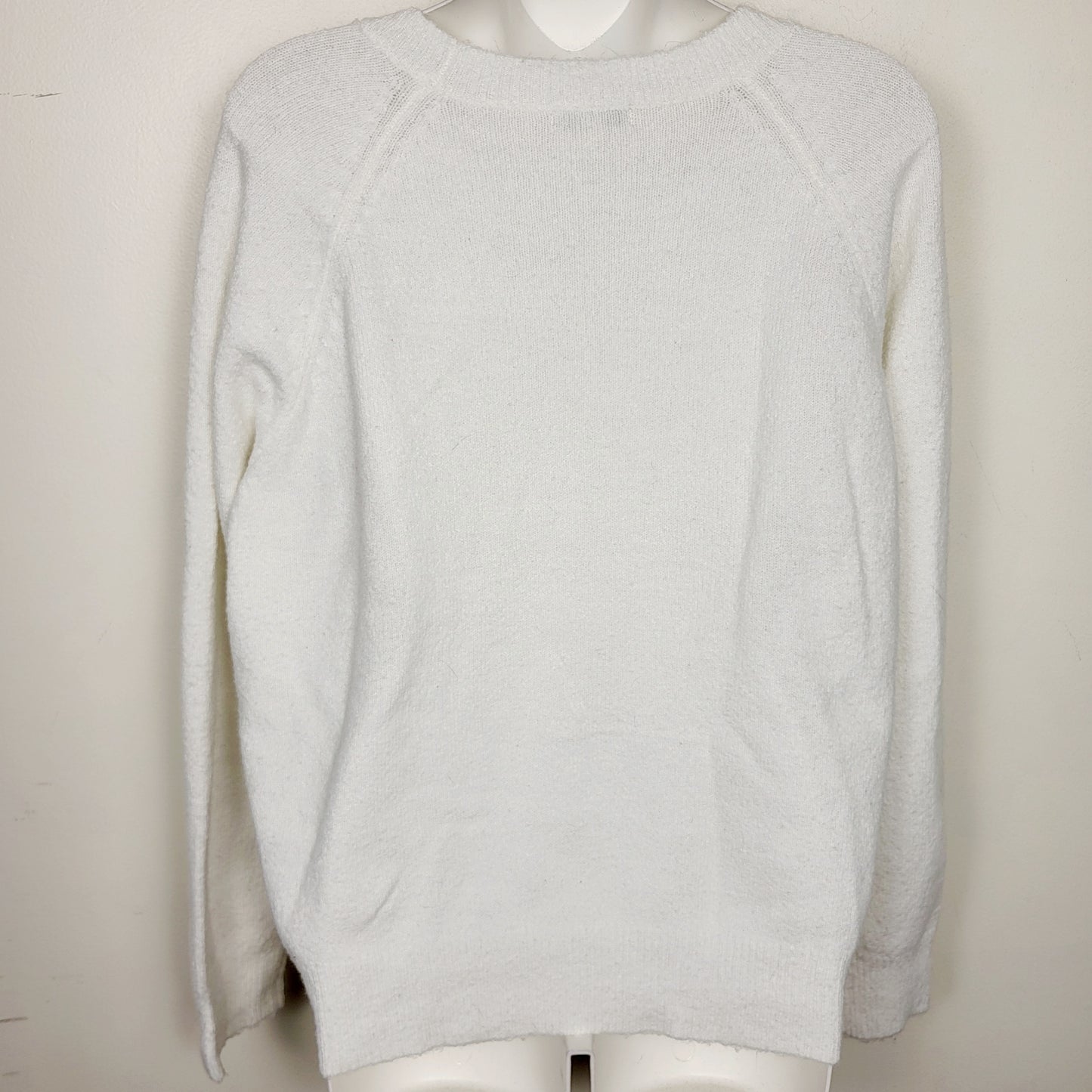 JKZ1 - Z Supply white "Merry" sweater. Size small