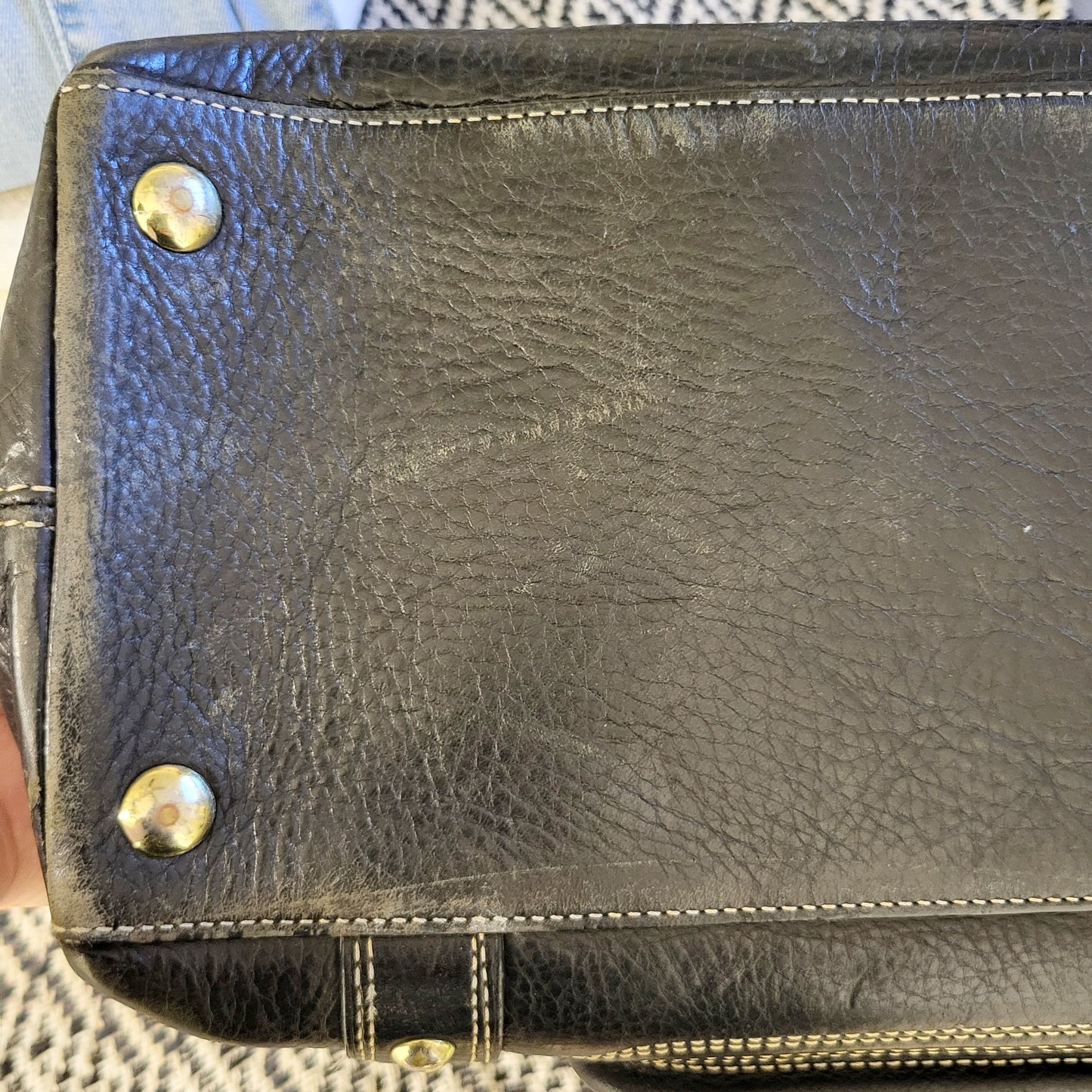 JKZ1 - Coach black Hamptons Miranda Satchel Tote