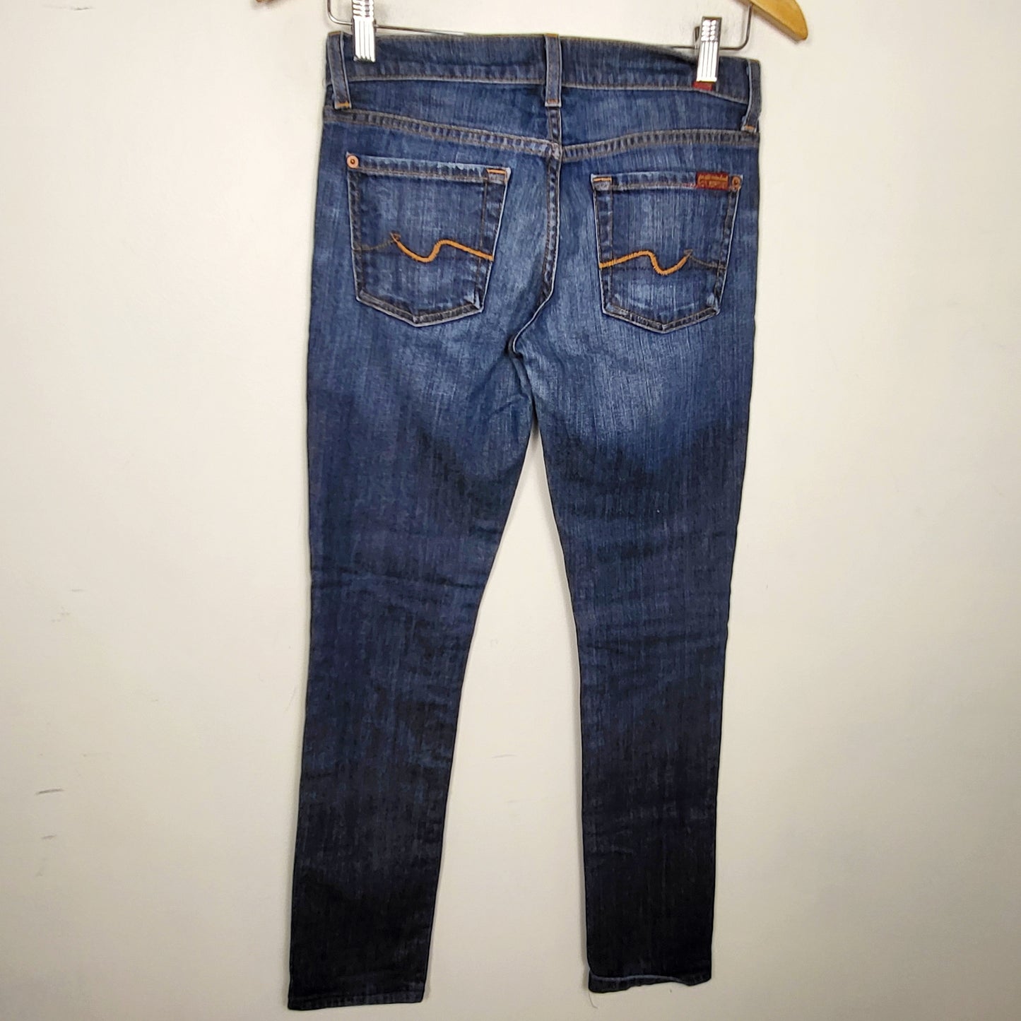 DZAV2 - 7 For All Mankind straight leg Roxanne jeans. Size 25 (measures more like a 28)