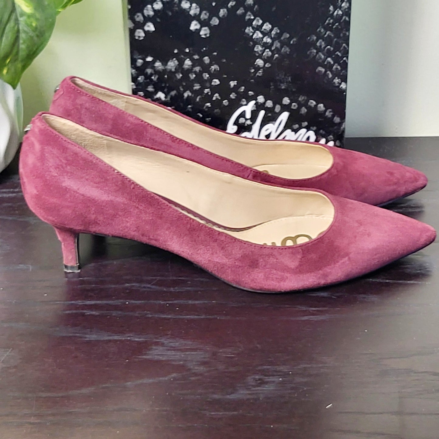 JKZ1 - Sam Edeleman wine coloured suede "Dori" pump. Size 9