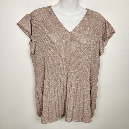 COWN1 - Adrianna Papell pink dotted accordian peplum top. Size medium